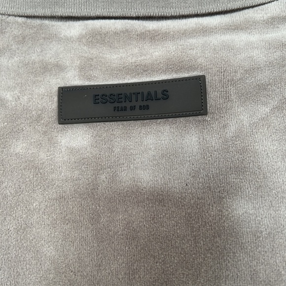 Fear of God Essentials sleeveless velour polo - Picture 8 of 9